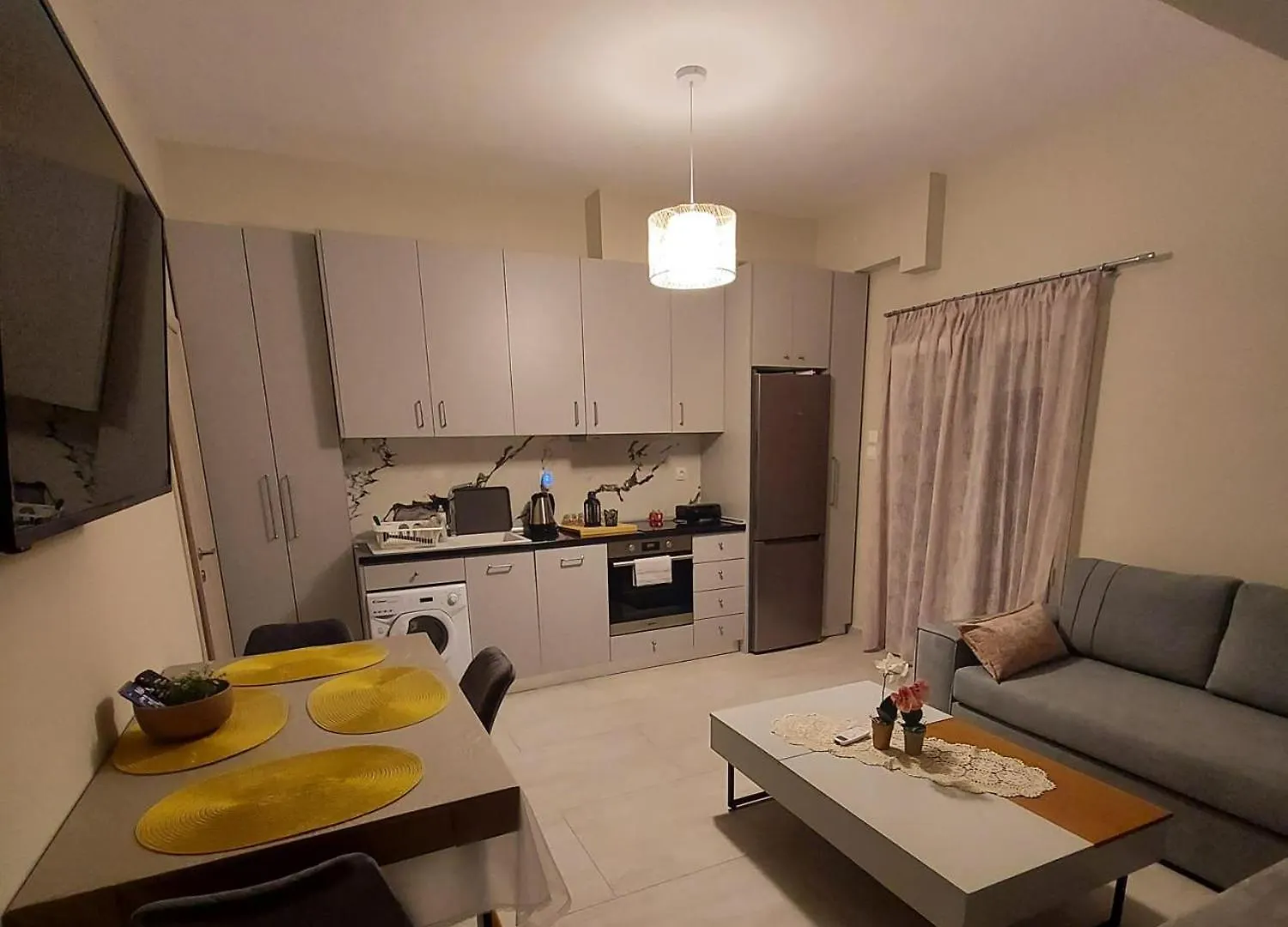 New, Nice Apartment, 50M From Sea And From Center At Nea Irakleia Greece