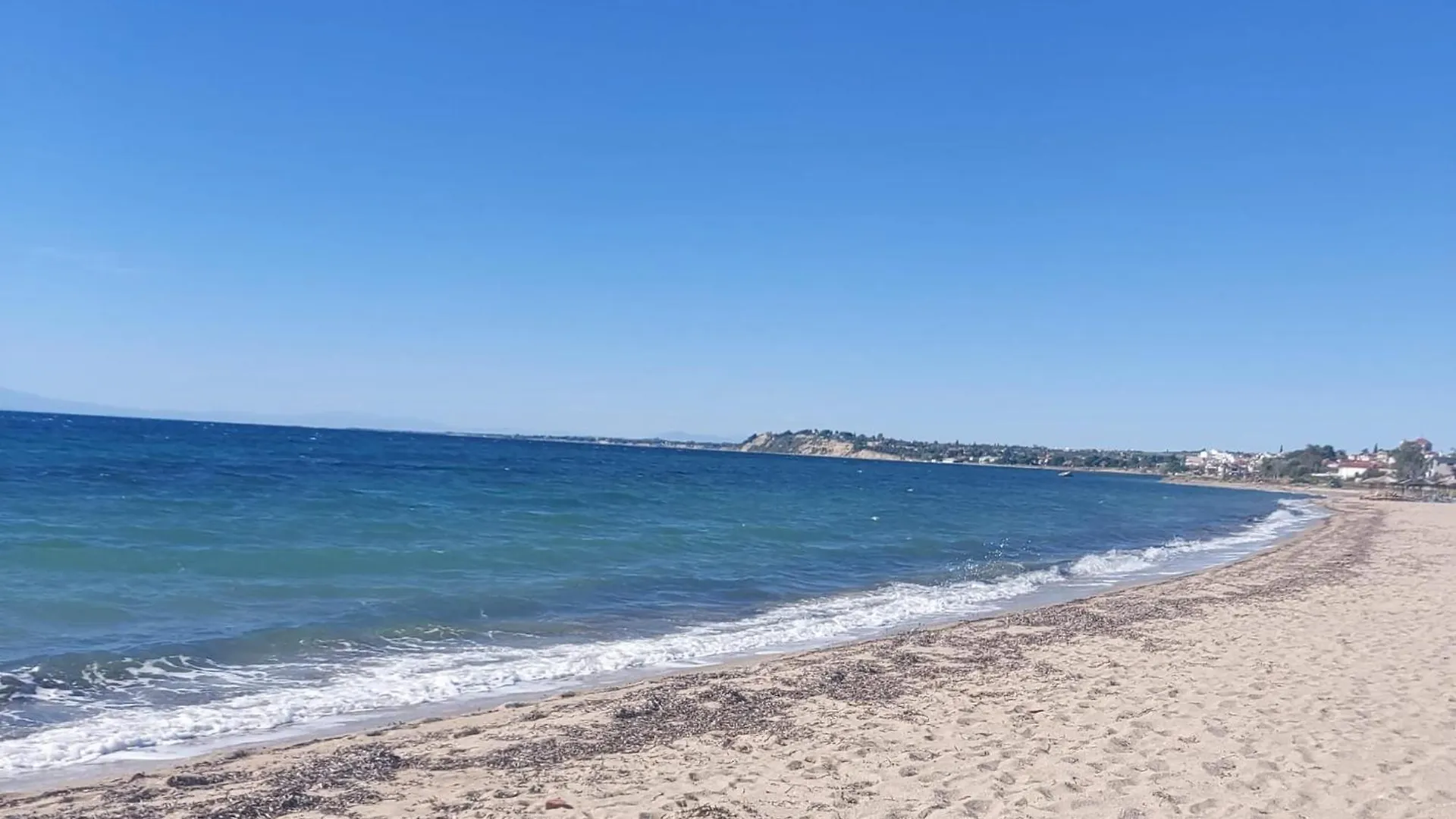 New, Nice Apartment, 50M From Sea And From Center At Nea Irakleia Greece